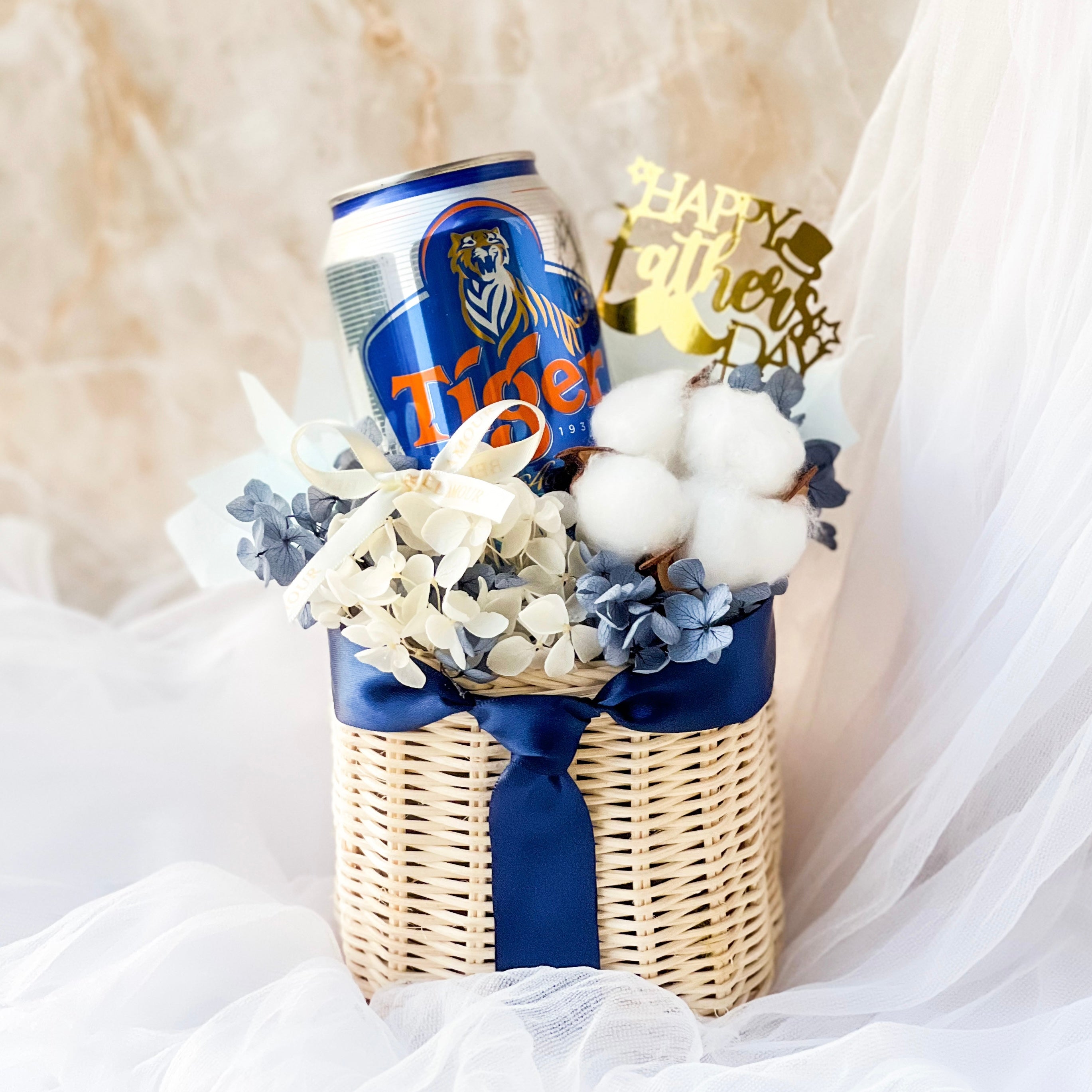 Father's Day Gift - Beer Basket with Preserved Flowers