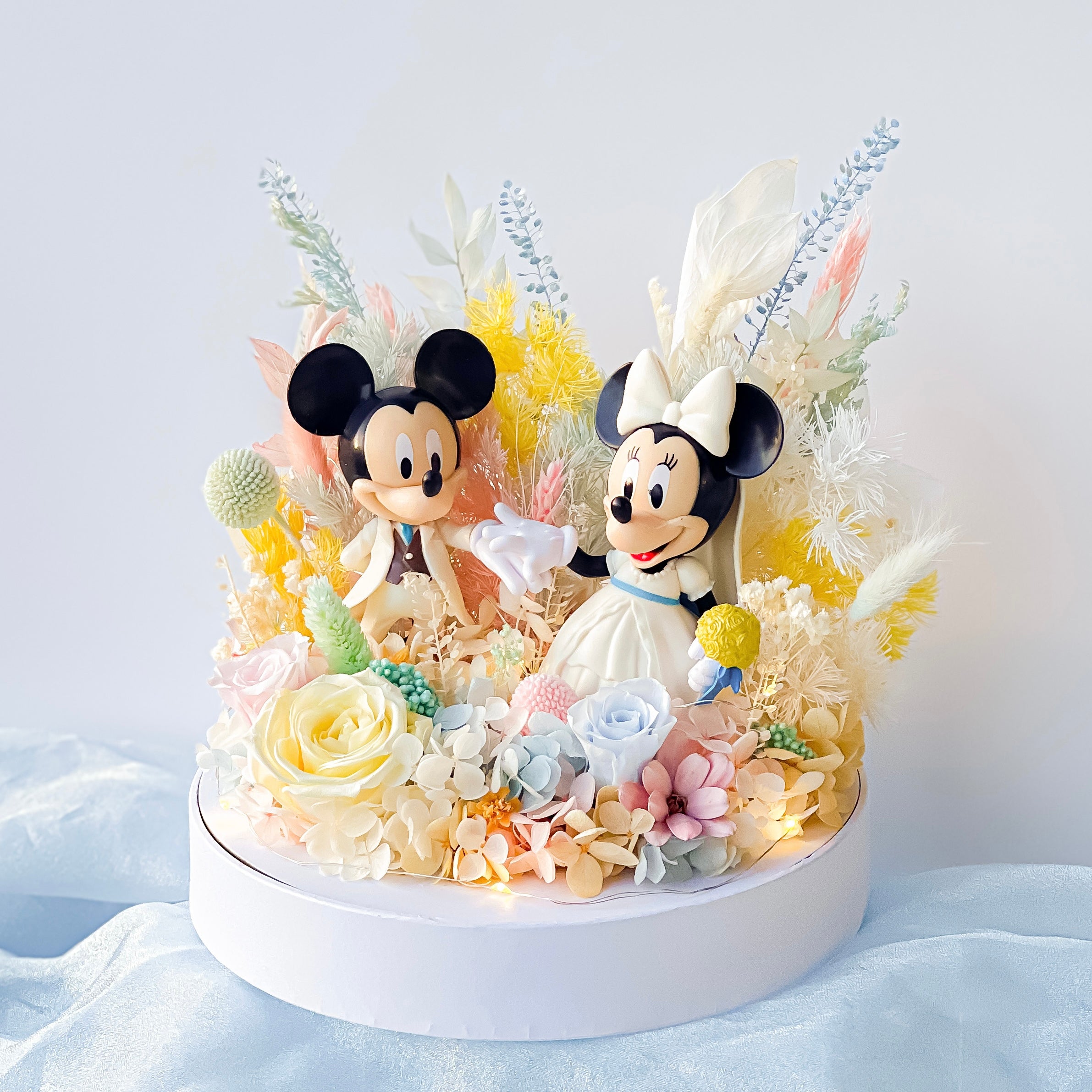 Fantasia Bloom Box - Mickey & Minnie with preserved flowers. Wedding / Anniversary Gift