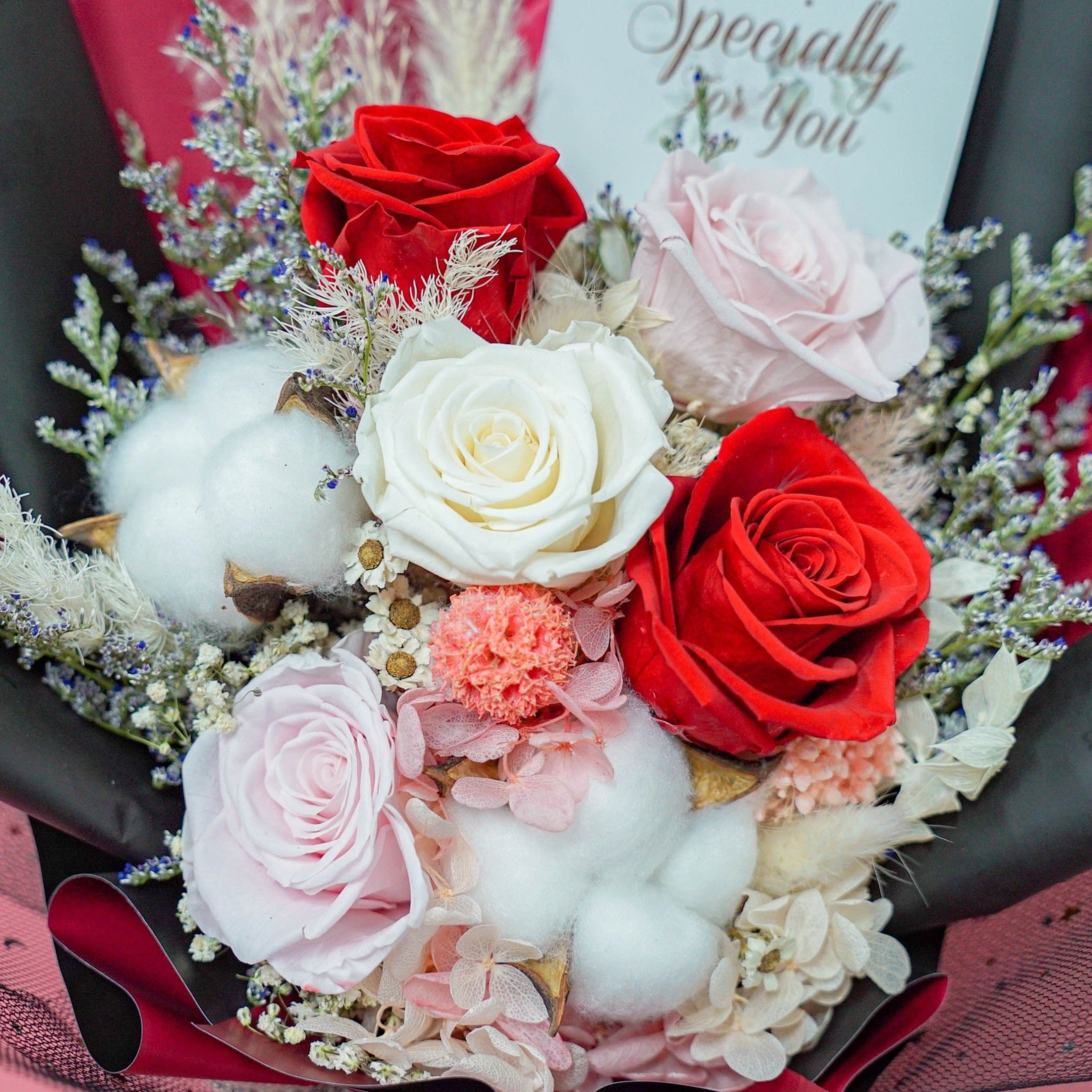 Preserved Flower Bouquet - 5 Stalks Roses (2 Red, 2 Baby Pink, 1 White)