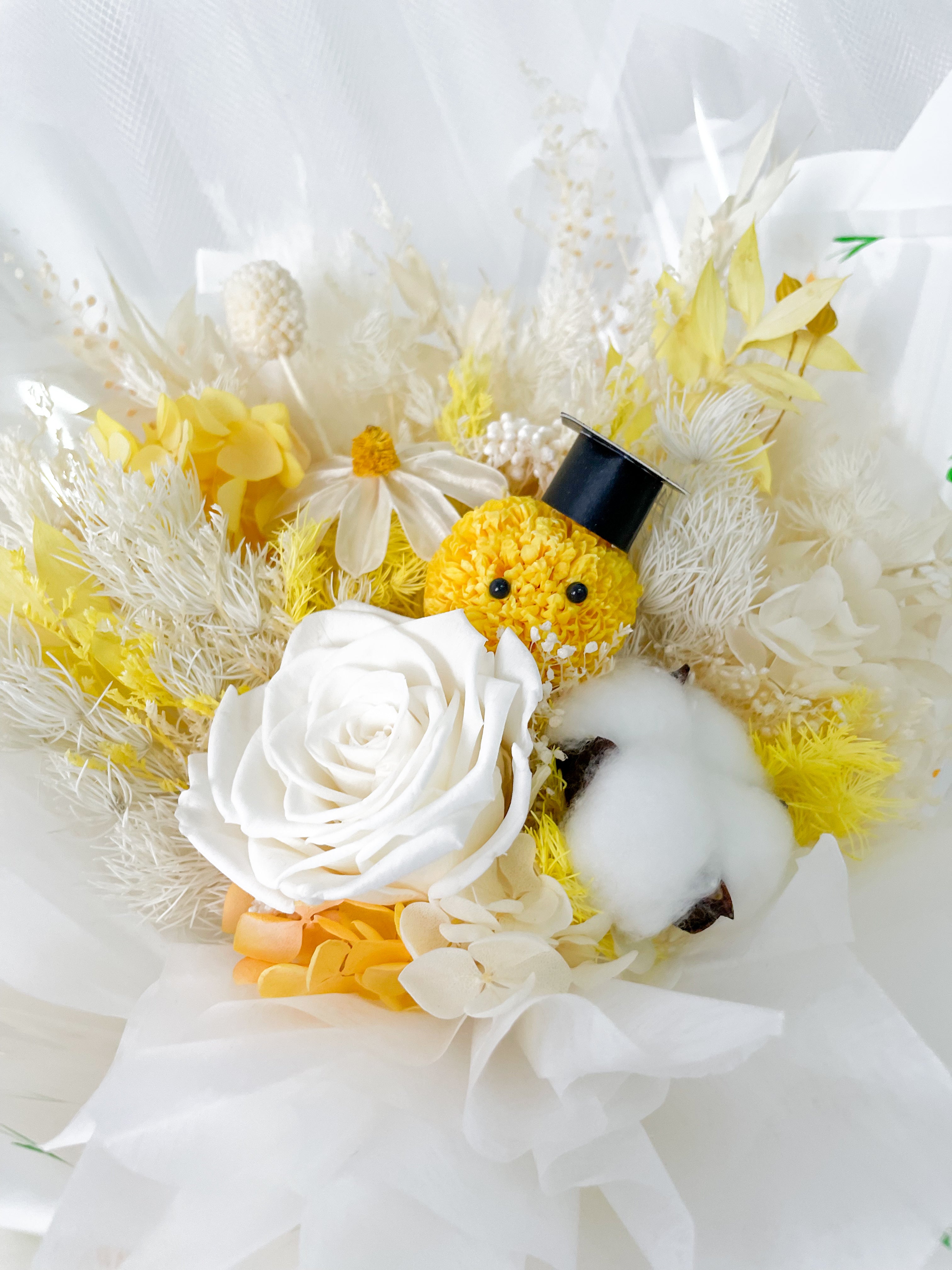 Bel Amour - Graduation Preserved Bouquet